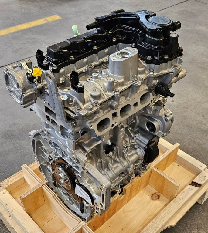 Engine NEW Citroen Opel Peugeot 208 3008 5008 PSA 1.2 12v 3 cil E6 HN05